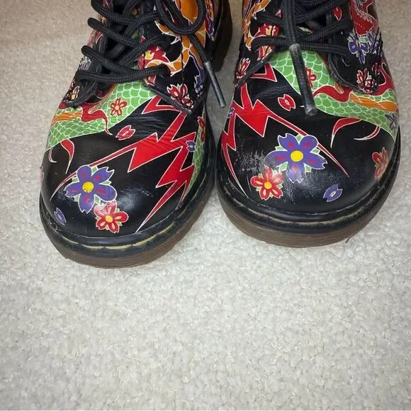 Dr Martens Girls Delaney Boot Psycho Tattoo Size 9 Japanese multicolor Docs - Picture 4 of 11